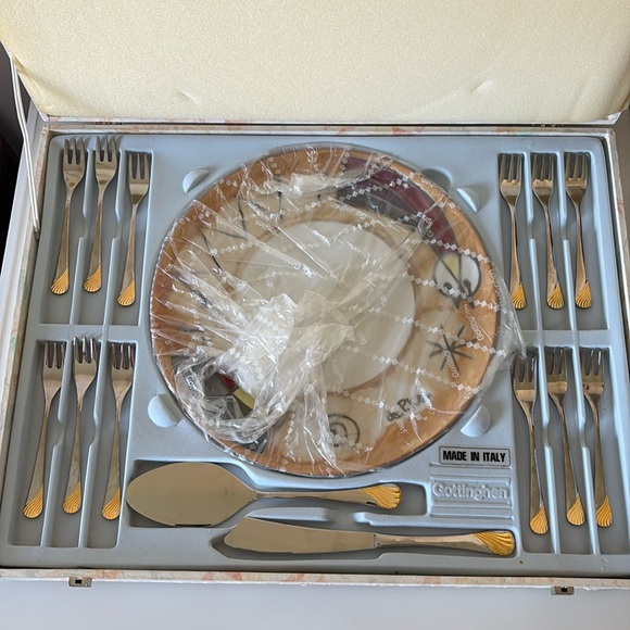 Vintage Gottinghen Cake Plate & 18/10 Stainless Silverware Set 24k Gold Plated - Picture 5 of 16